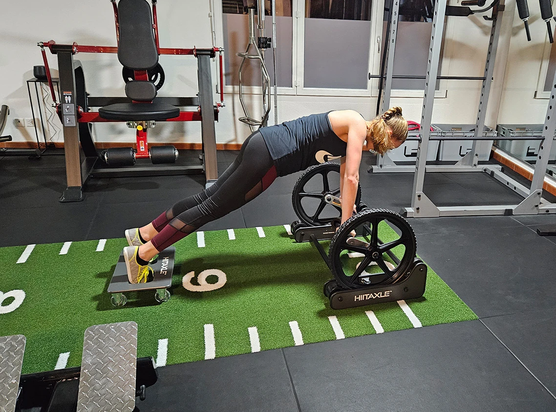 Betreutes Training mit einem Gewichtsschlitten